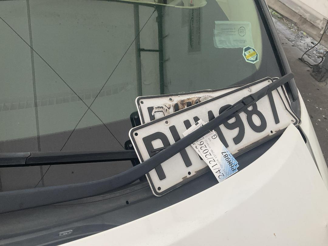 Photo '25' of Toyota Estima Hybrid