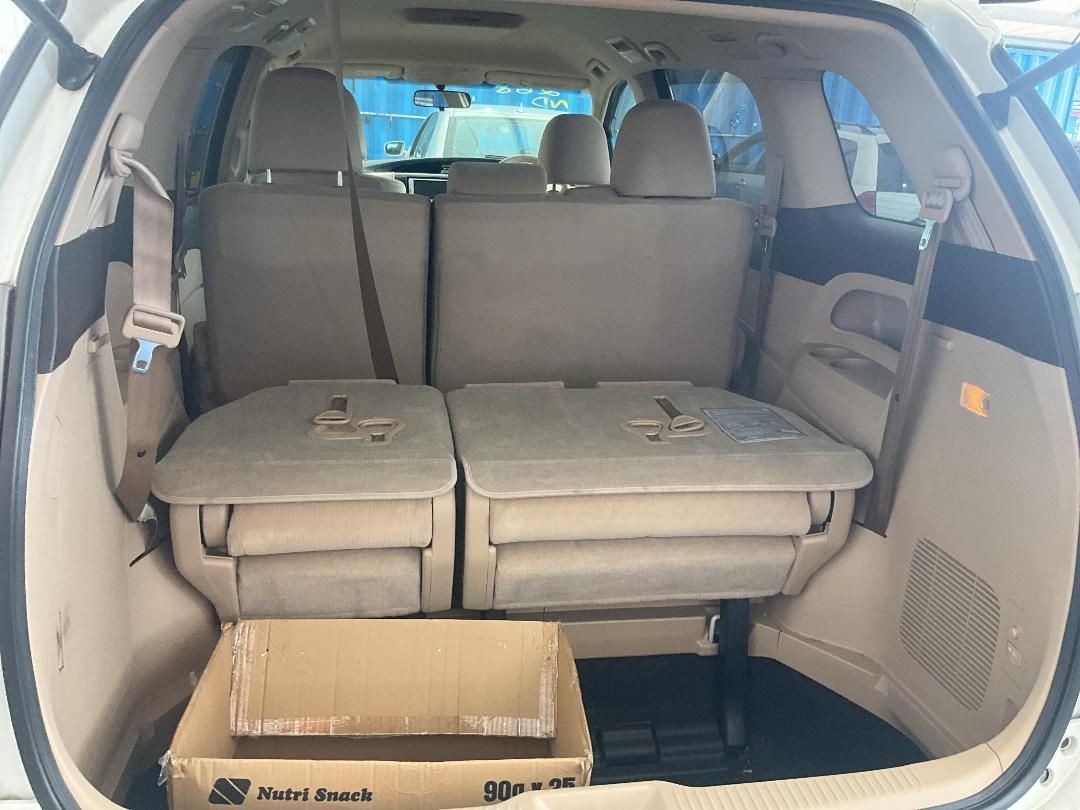 Photo '23' of Toyota Estima Hybrid