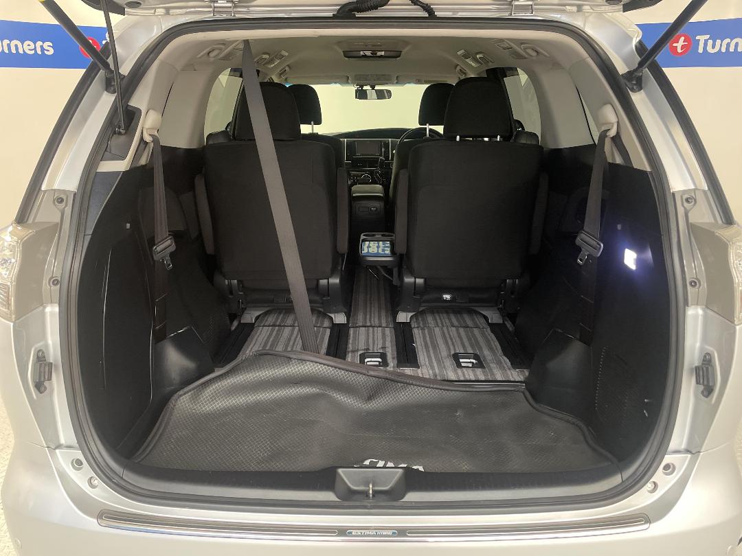 Photo '14' of Toyota Estima