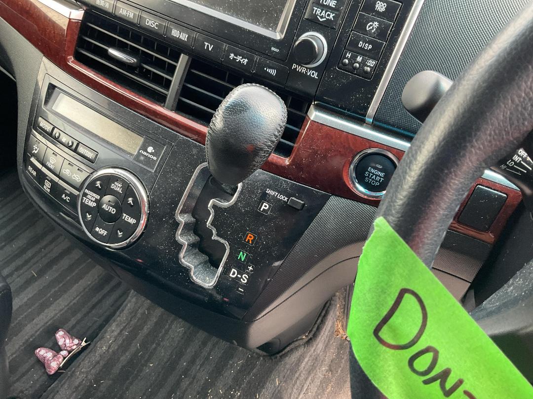 Photo '13' of Toyota Estima