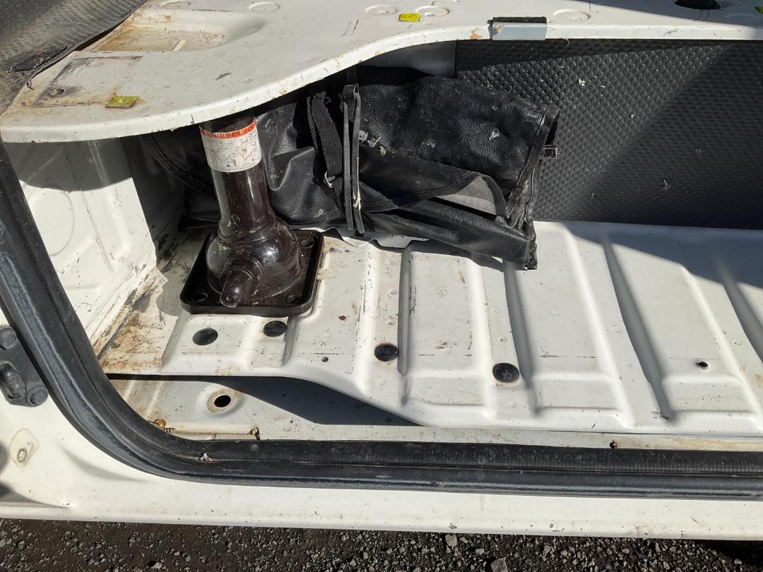 Photo '22' of Toyota Hiace Van Photo '22' of Toyota Hiace Van