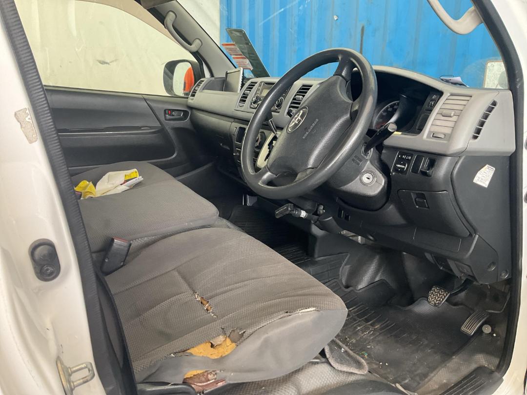 Photo '10' of Toyota Hiace Photo '10' of Toyota Hiace