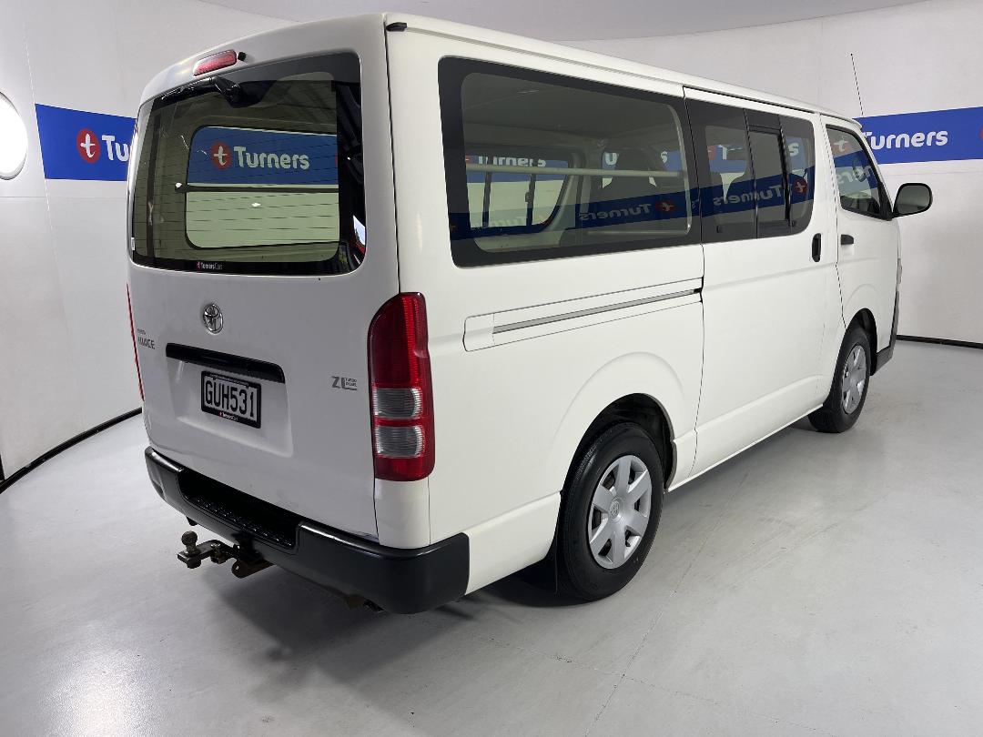 Photo '7' of Toyota Hiace Photo '7' of Toyota Hiace