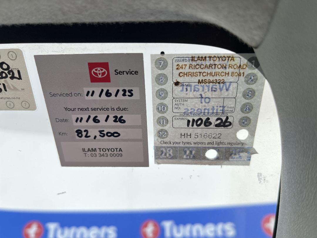 Photo '22' of Toyota Hiace Photo '22' of Toyota Hiace