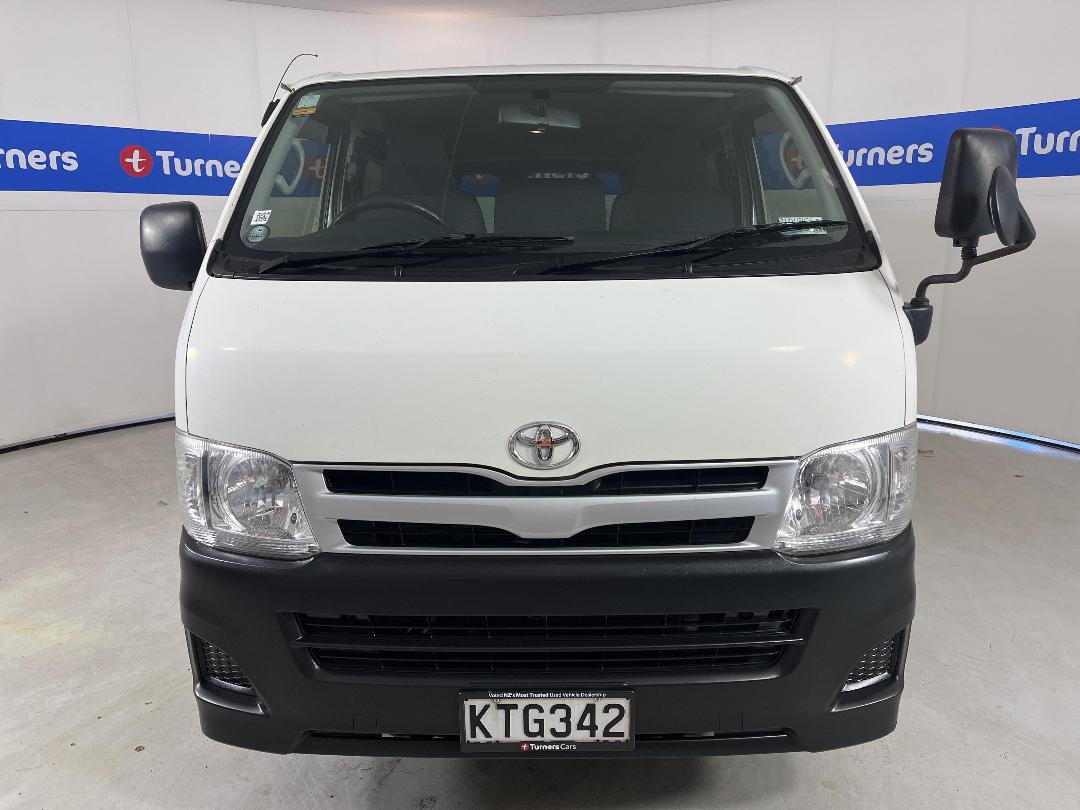 Photo '2' of Toyota Hiace Photo '2' of Toyota Hiace