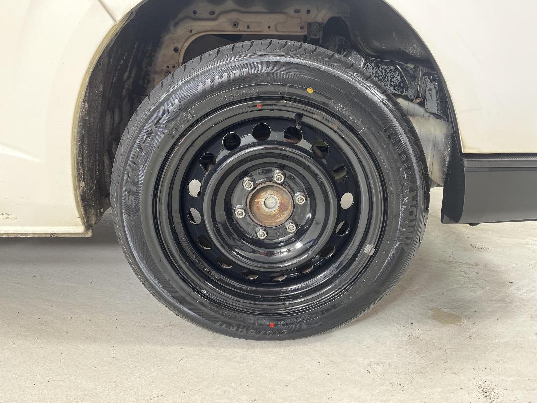 Photo '9' of Toyota Hiace Photo '9' of Toyota Hiace