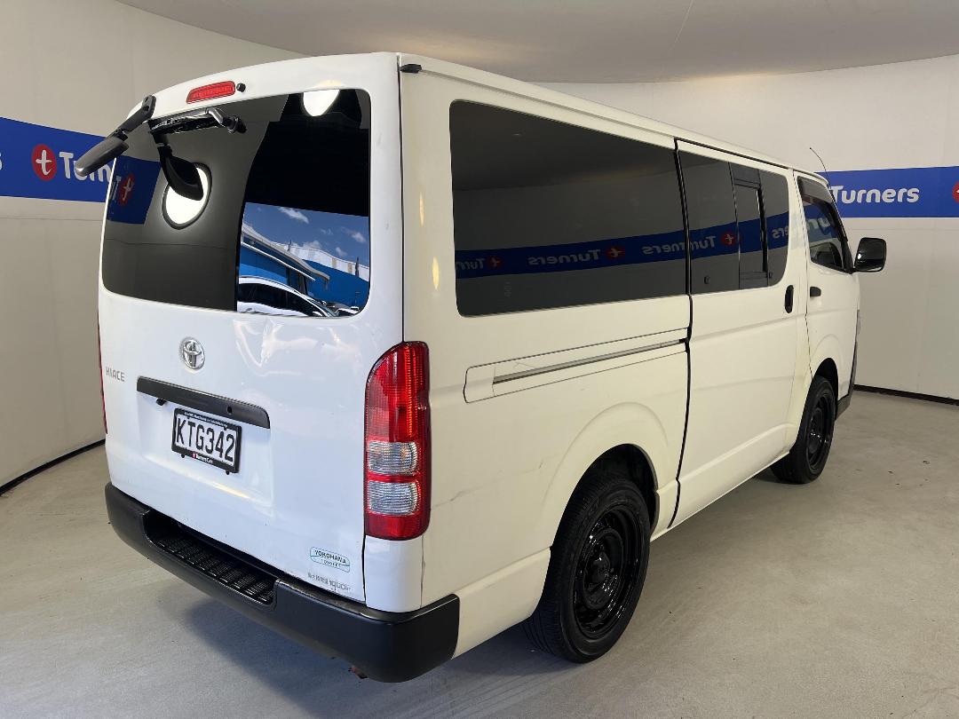 Photo '7' of Toyota Hiace Photo '7' of Toyota Hiace