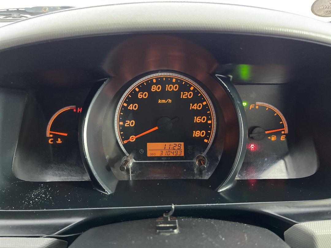 Photo '21' of Toyota Hiace Photo '21' of Toyota Hiace