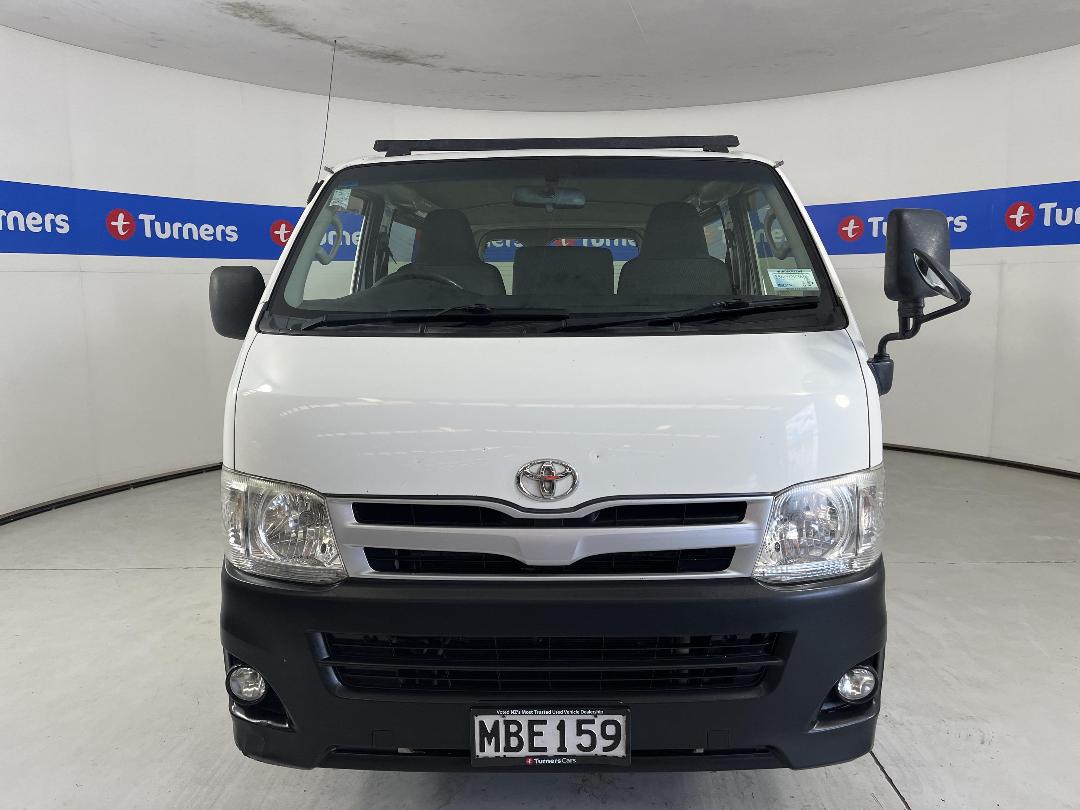 Photo '2' of Toyota Hiace