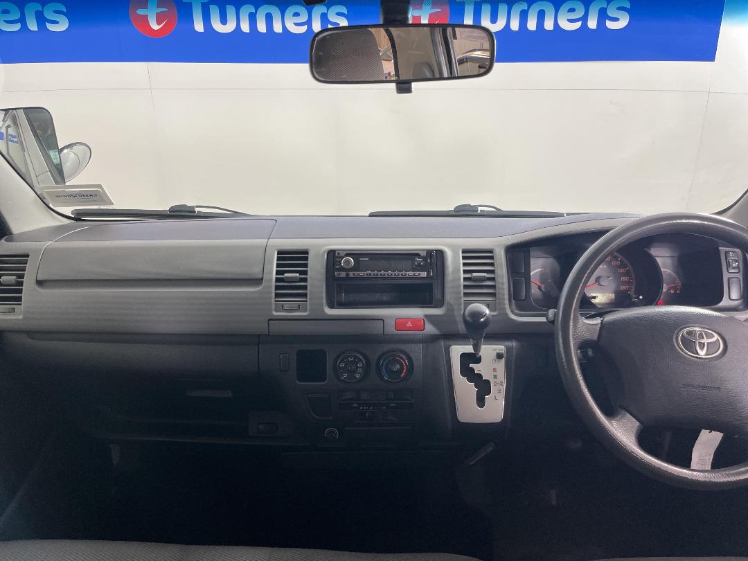 Photo '17' of Toyota Hiace