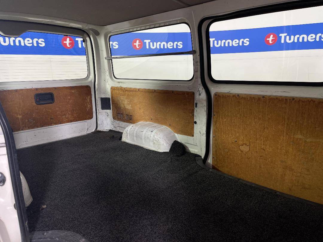 Photo '20' of Toyota Hiace