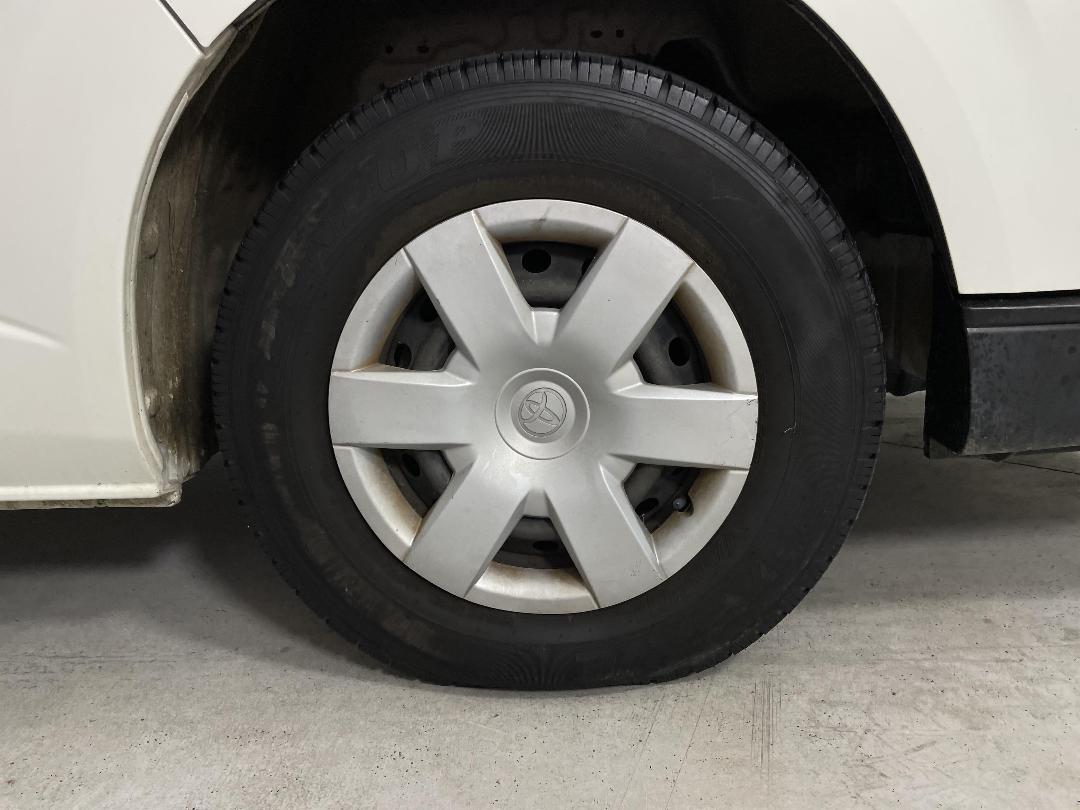 Photo '9' of Toyota Hiace Photo '9' of Toyota Hiace