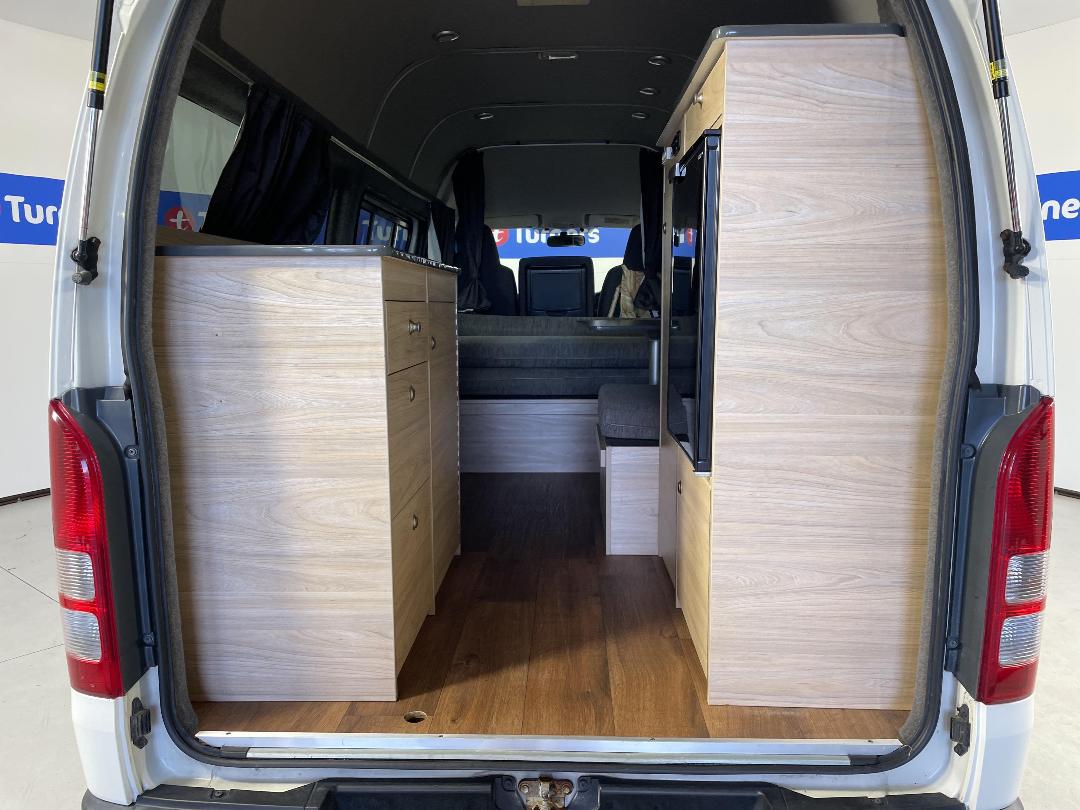 Photo '14' of Toyota Hiace Photo '14' of Toyota Hiace