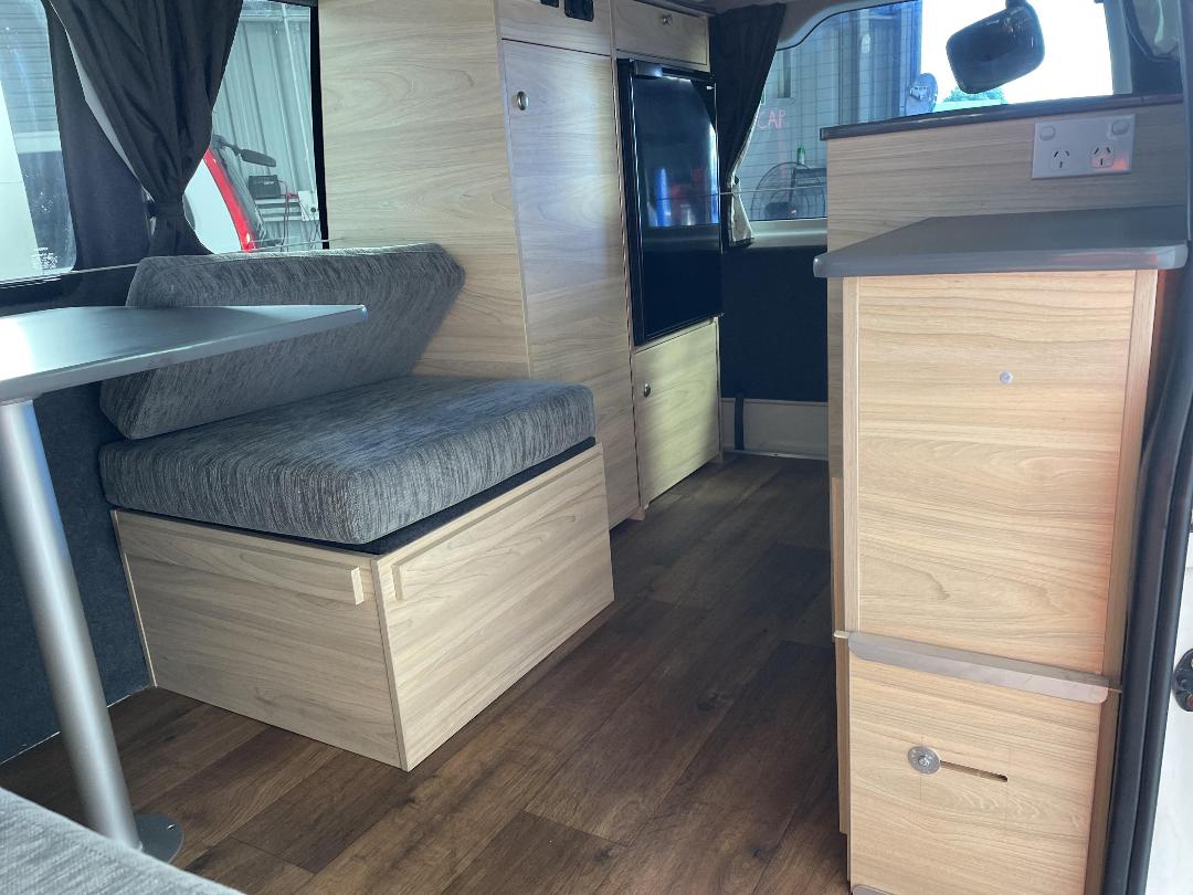 Photo '22' of Toyota Hiace Photo '22' of Toyota Hiace