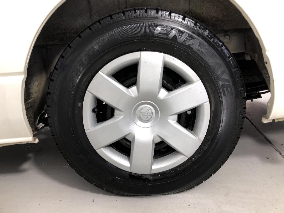 Photo '11' of Toyota Hiace