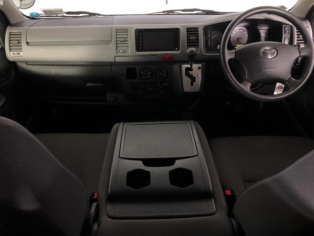 Photo '17' of Toyota Hiace