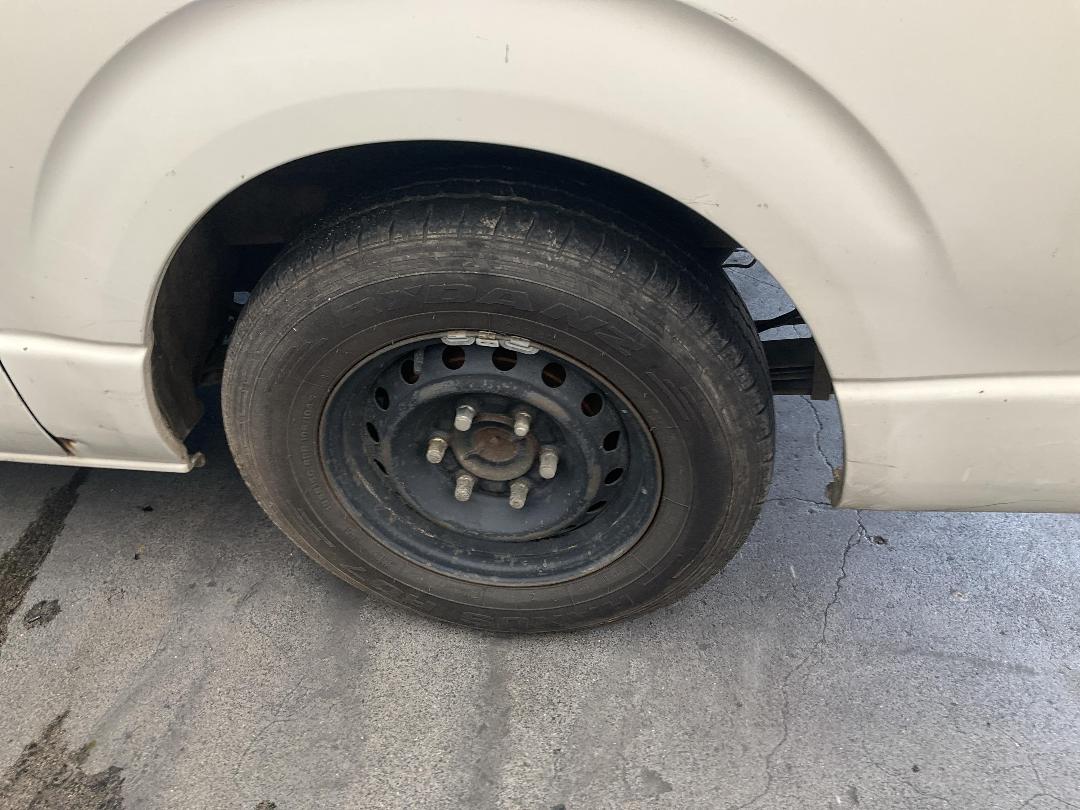 Photo '15' of Toyota Hiace Photo '15' of Toyota Hiace