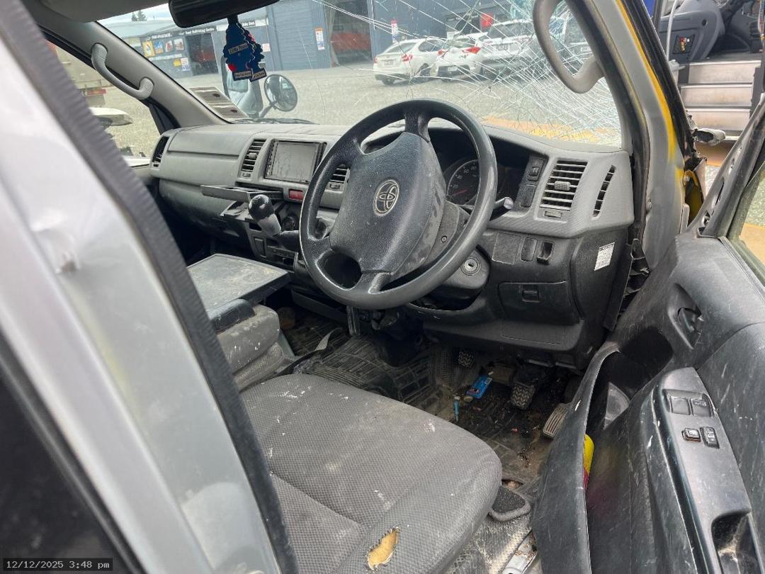 Photo '6' of Toyota Hiace Photo '6' of Toyota Hiace