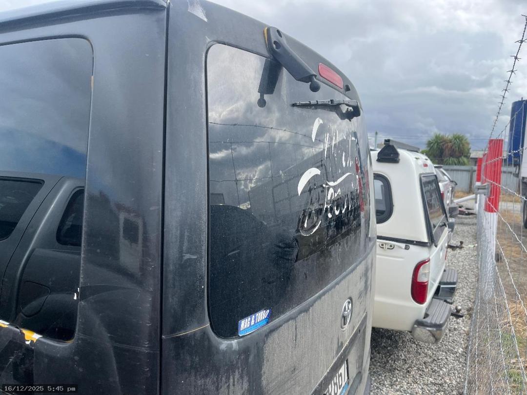 Photo '10' of Toyota Hiace Photo '10' of Toyota Hiace