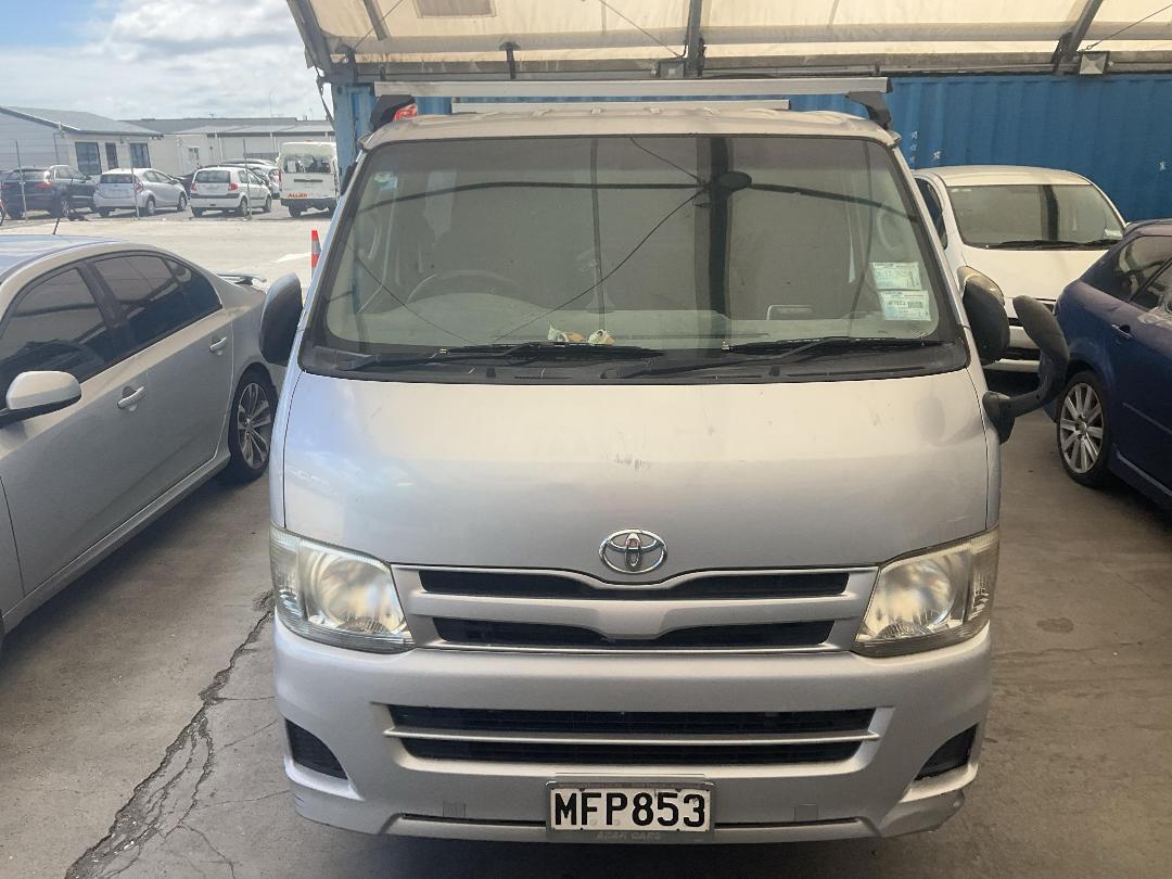 Photo '2' of Toyota Hiace Photo '2' of Toyota Hiace
