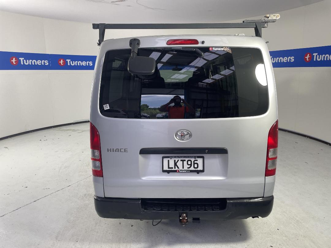 Photo '6' of Toyota Hiace