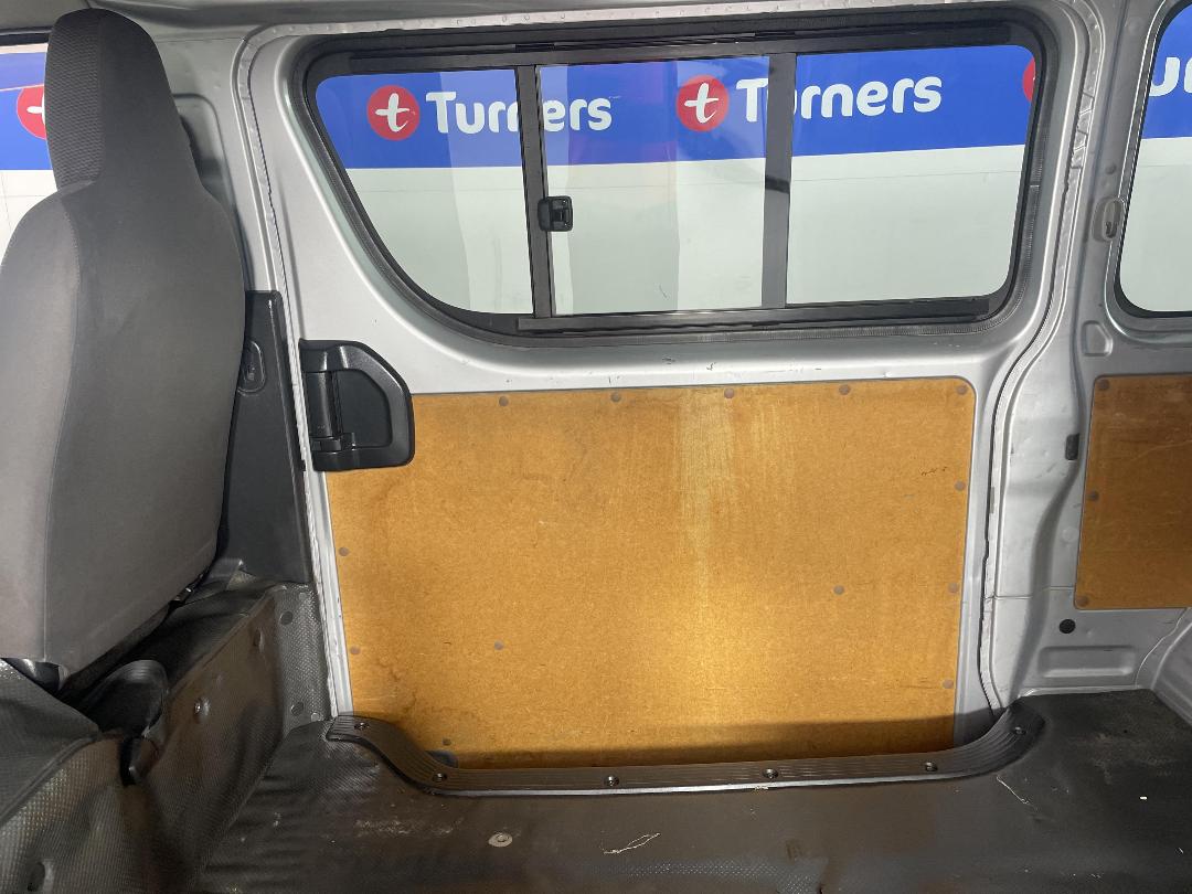 Photo '19' of Toyota Hiace