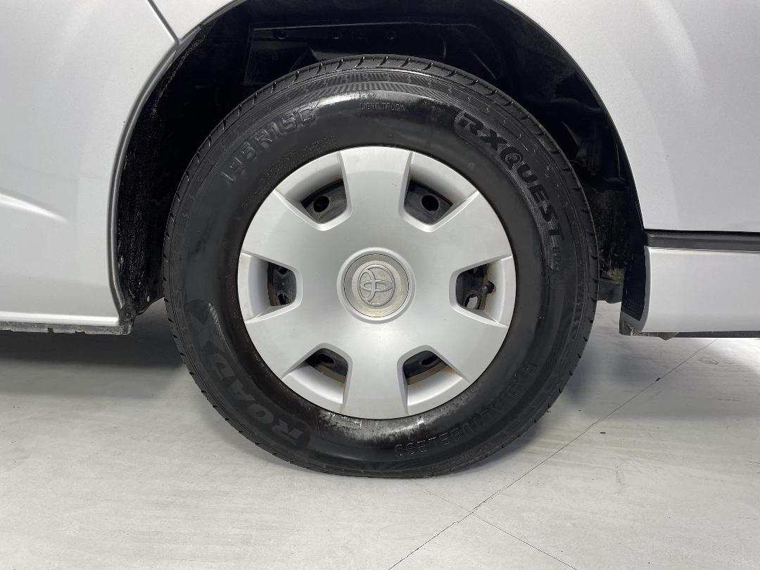 Photo '9' of Toyota Hiace