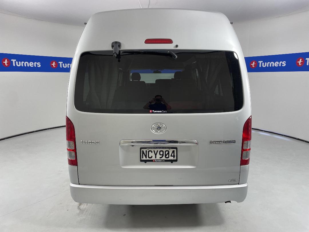 Photo '6' of Toyota Hiace