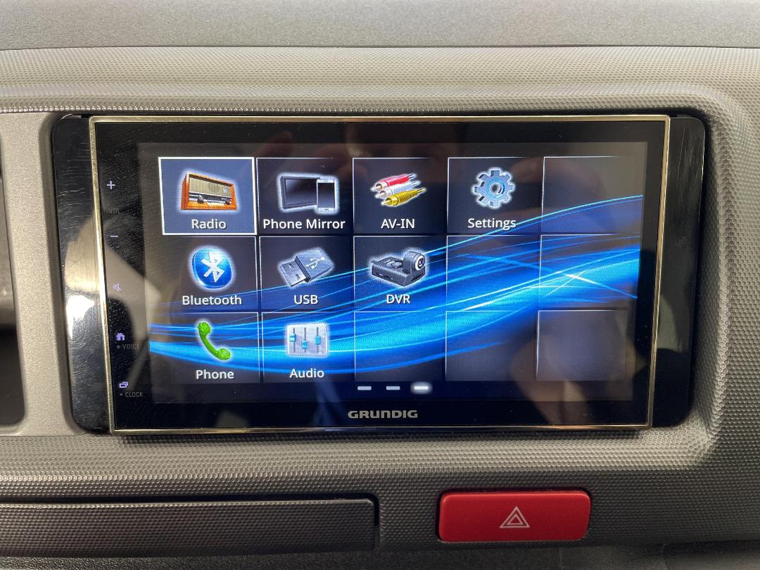 Photo '23' of Toyota Hiace