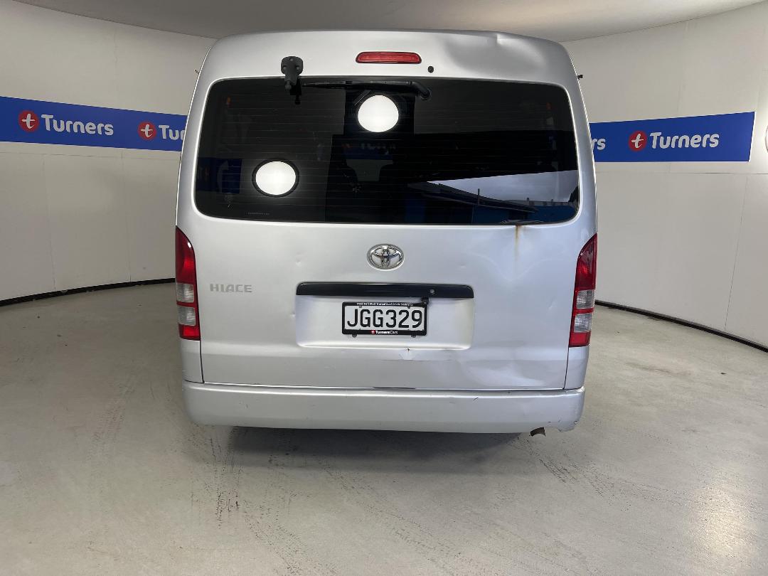 Photo '6' of Toyota Hiace