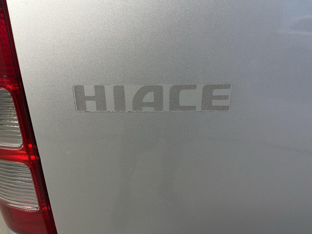 Photo '22' of Toyota Hiace