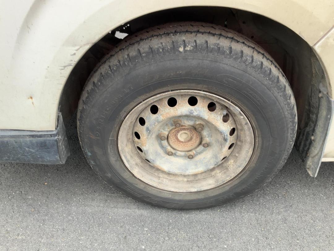 Photo '11' of Toyota Hiace ZL TD