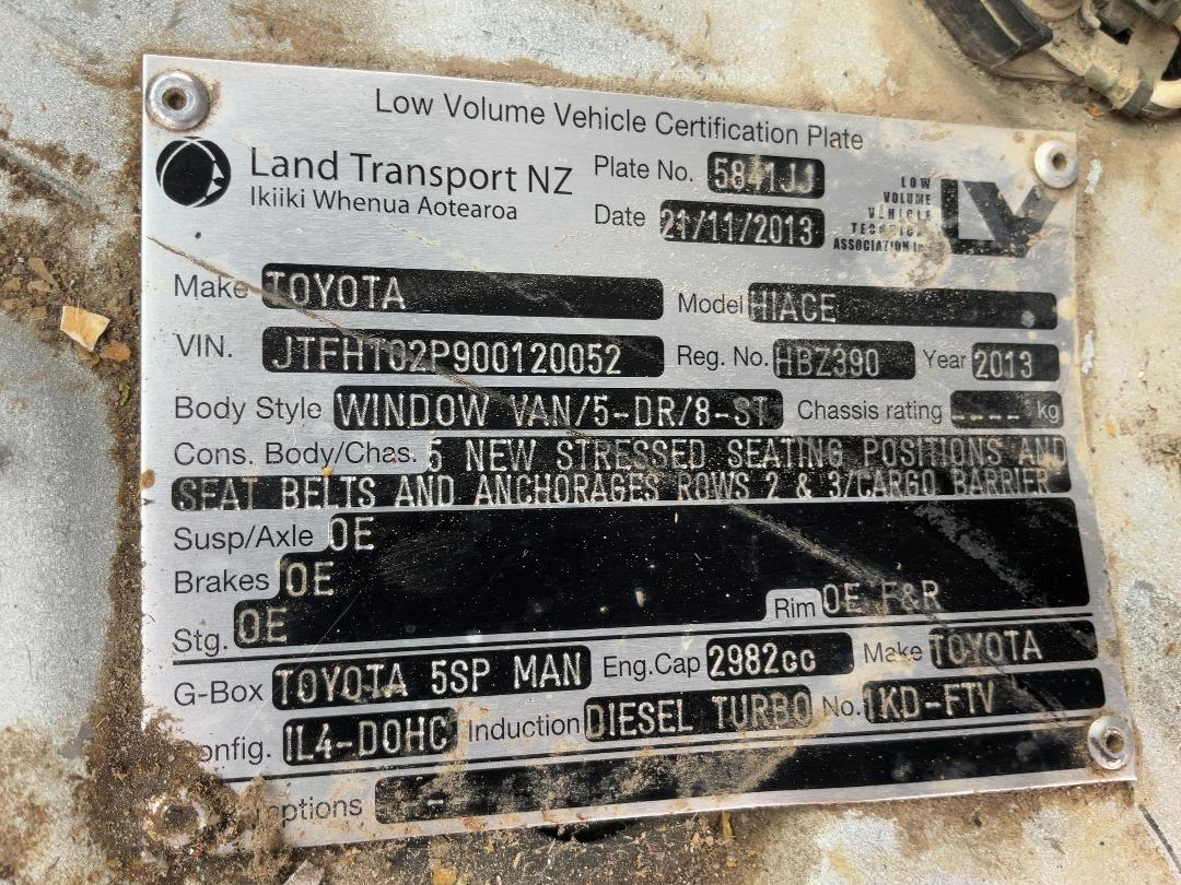 Photo '29' of Toyota Hiace ZL TD