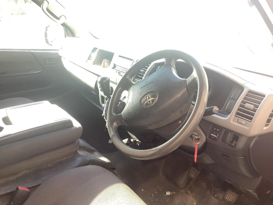 Photo '10' of Toyota Hiace ZX TD Photo '10' of Toyota Hiace ZX TD