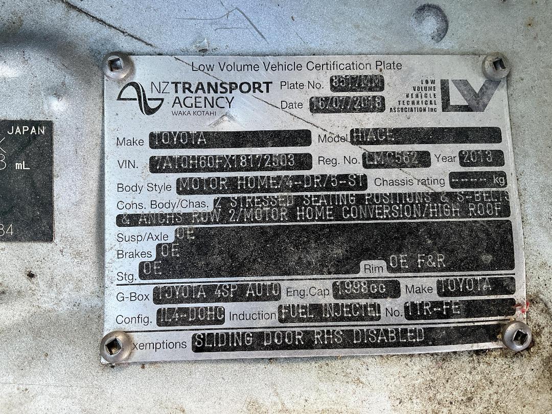 Photo '5' of Toyota Hiace Motorhome