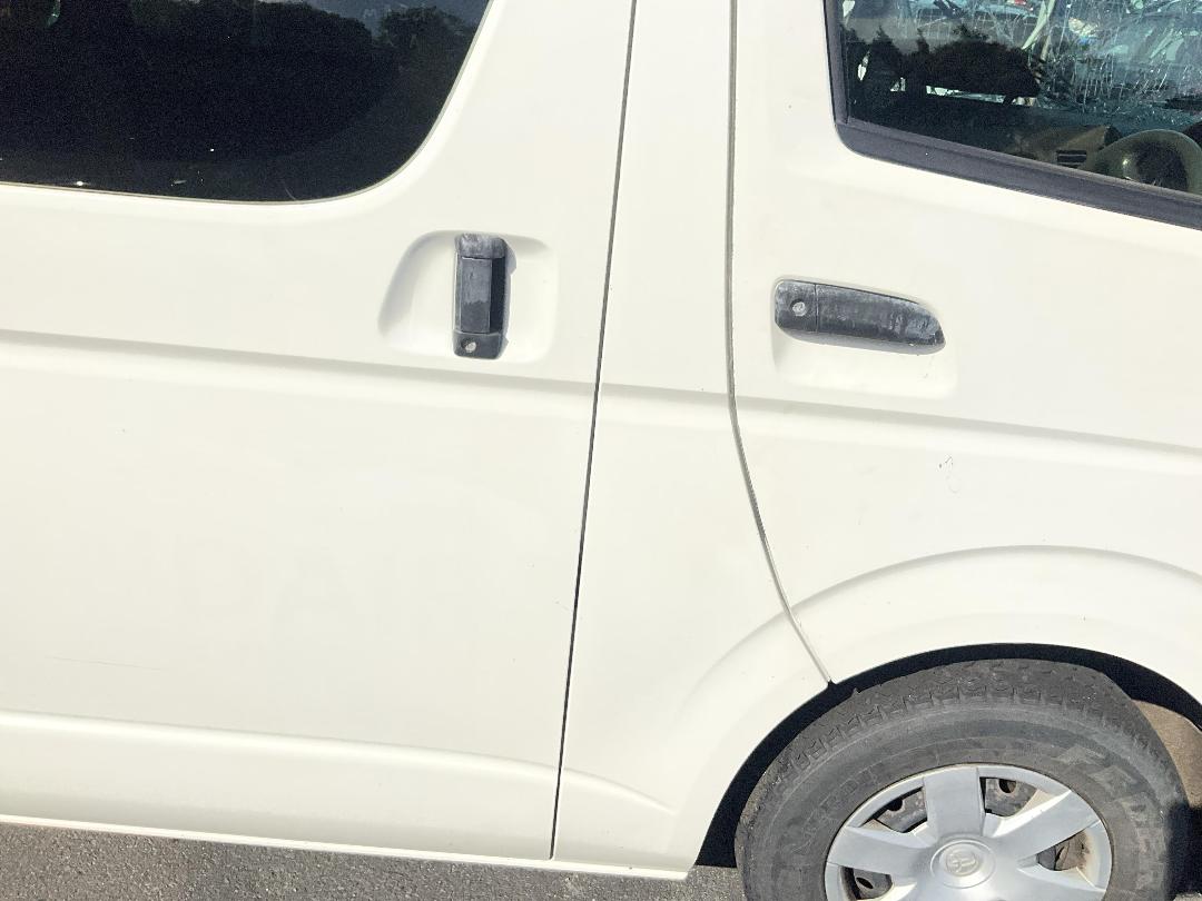 Photo '3' of Toyota Hiace