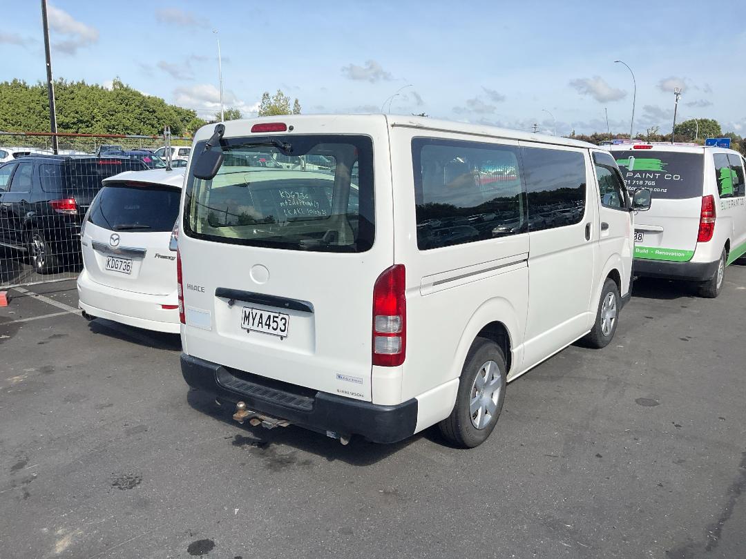 Photo '14' of Toyota Hiace