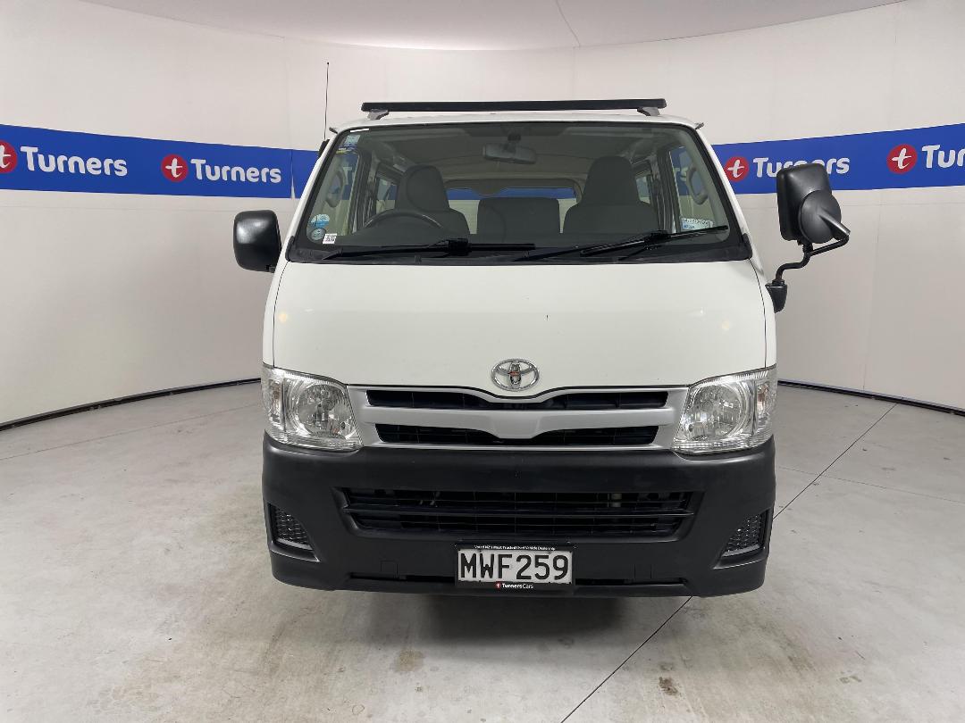 Photo '2' of Toyota Hiace