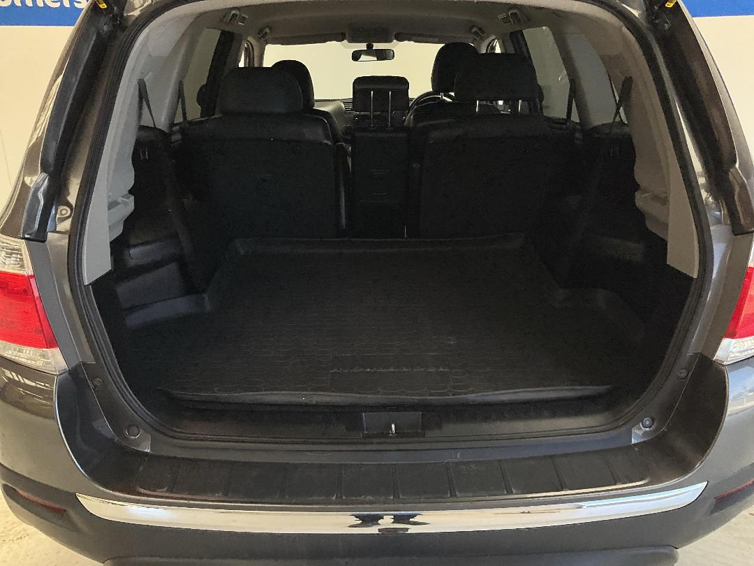 Photo '14' of Toyota Highlander