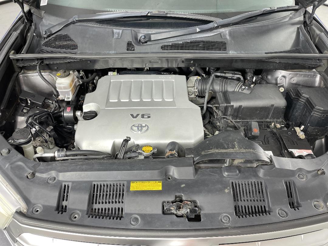 Photo '13' of Toyota Highlander Photo '13' of Toyota Highlander