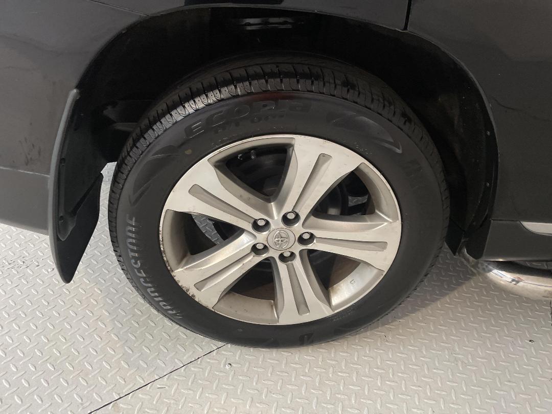 Photo '12' of Toyota Highlander