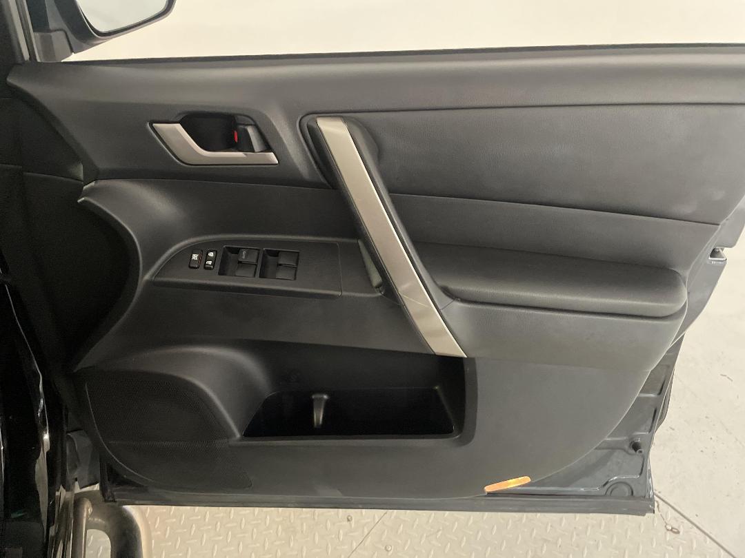 Photo '15' of Toyota Highlander