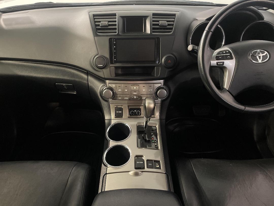 Photo '18' of Toyota Highlander