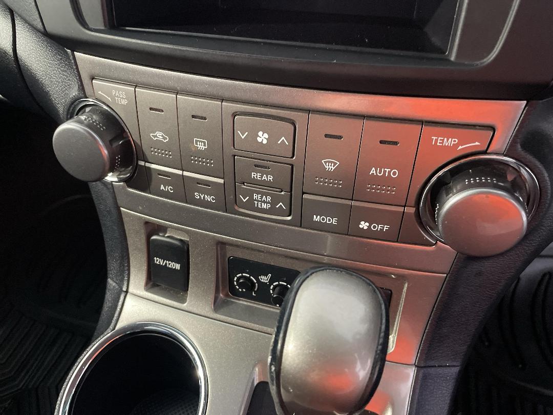 Photo '30' of Toyota Highlander