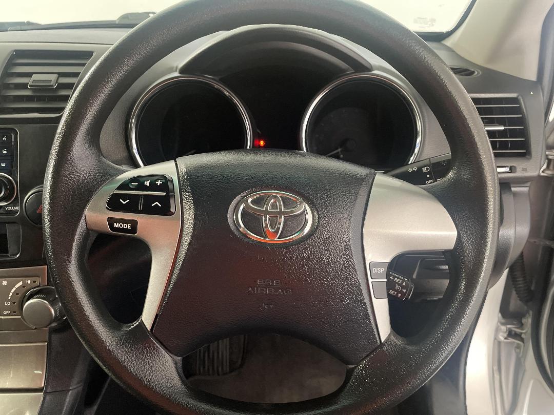 Photo '26' of Toyota Highlander