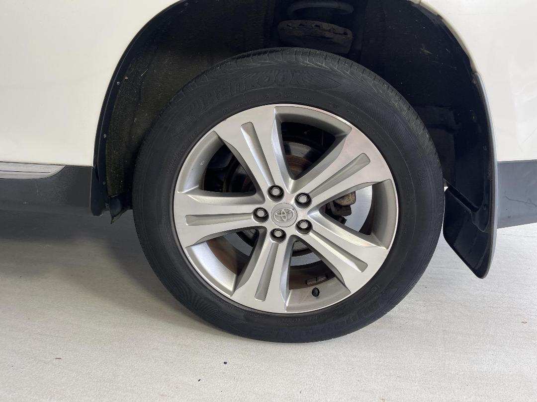 Photo '11' of Toyota Highlander