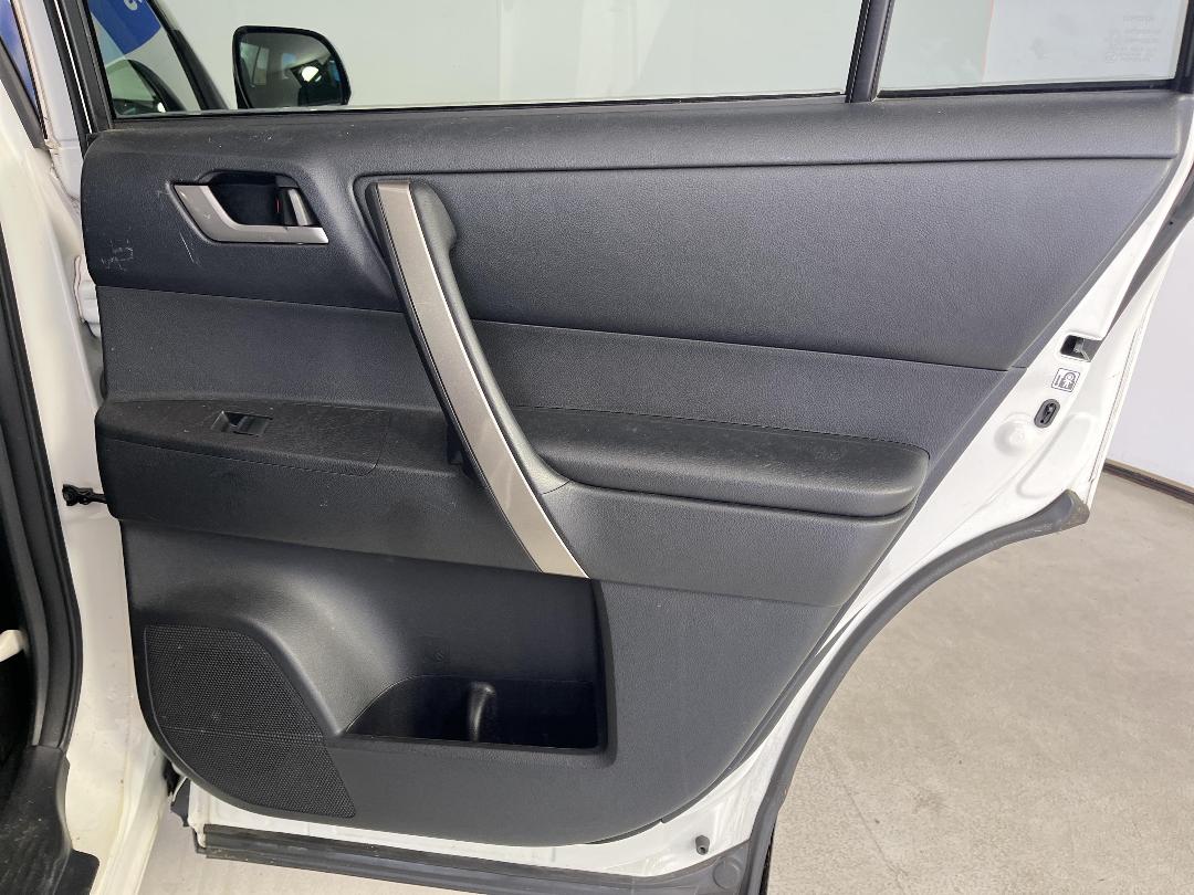 Photo '19' of Toyota Highlander