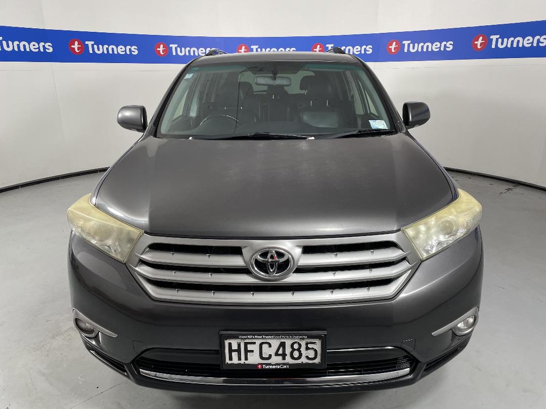 Photo '2' of Toyota Highlander Photo '2' of Toyota Highlander