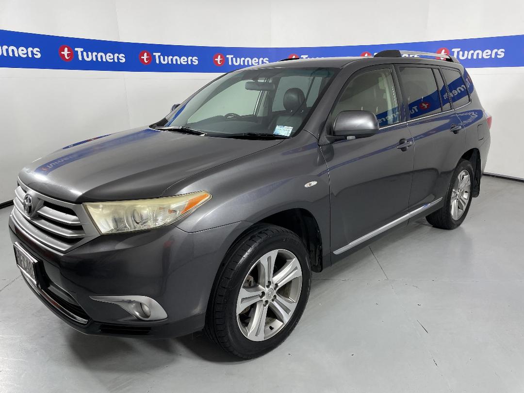 Photo '4' of Toyota Highlander Photo '4' of Toyota Highlander