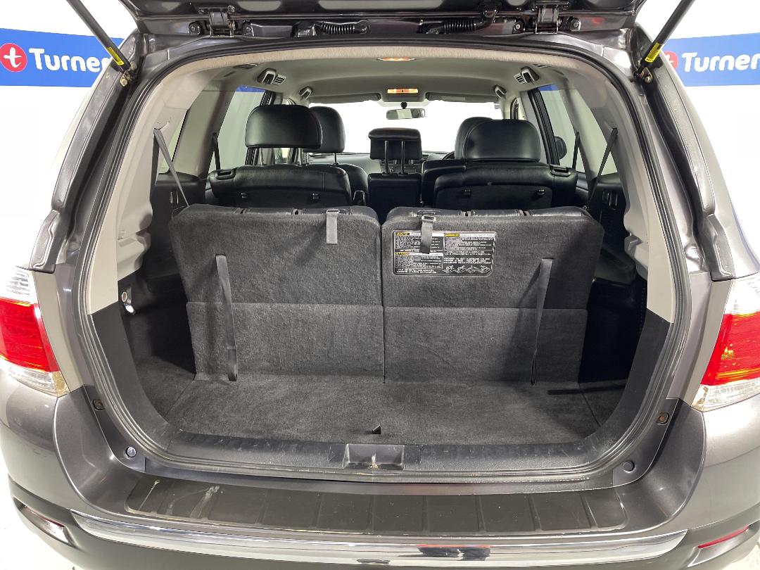 Photo '14' of Toyota Highlander Photo '14' of Toyota Highlander